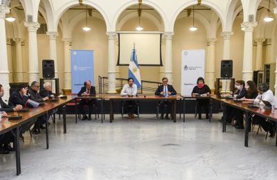 El Gobierno quiere 400.000 computadoras para activar el Plan de Alfabetización Digital